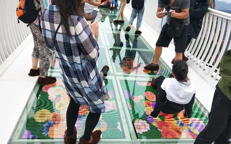 LED玻璃棧道（點擊查看）