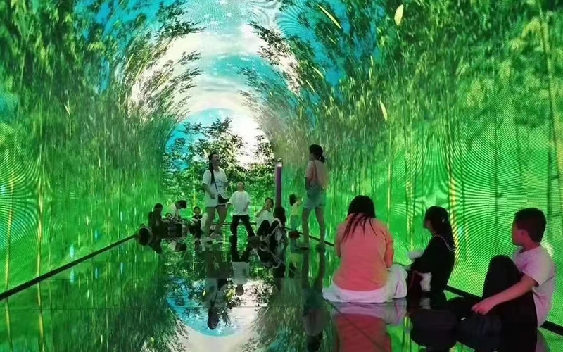 LED隧道顯示屏（點擊查看）